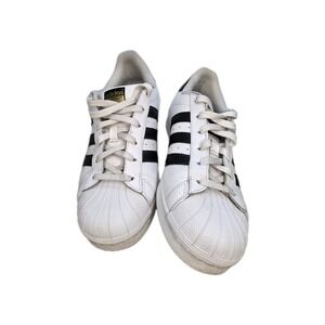 Women's Adidas Superstar Shoe C77153 White Size 7.5 Black Stripes 7 1/2 EUC.